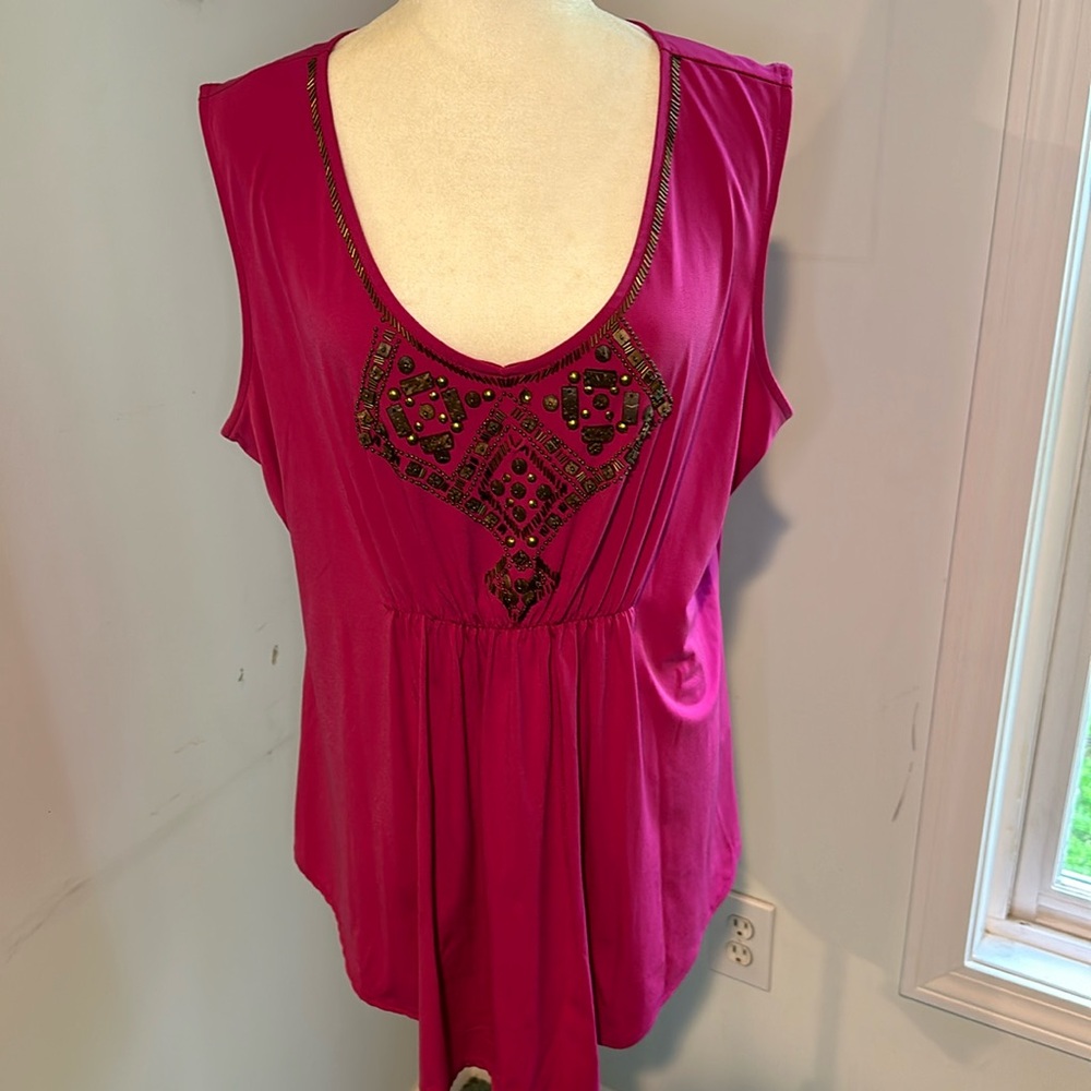 Fuchsia pink beaded scoop neck tank top, size 2x